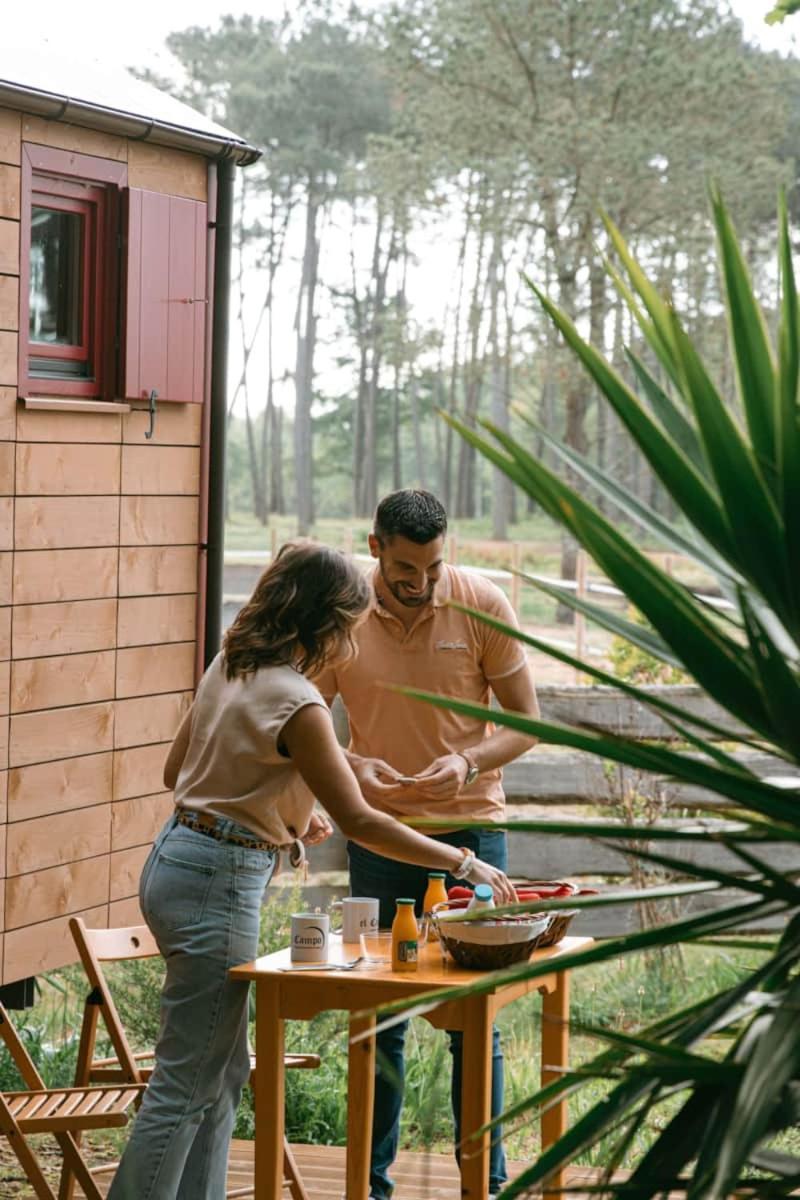 Roulottes Cocooning Au Coeur Des Landes Hotel Mees ภายนอก รูปภาพ